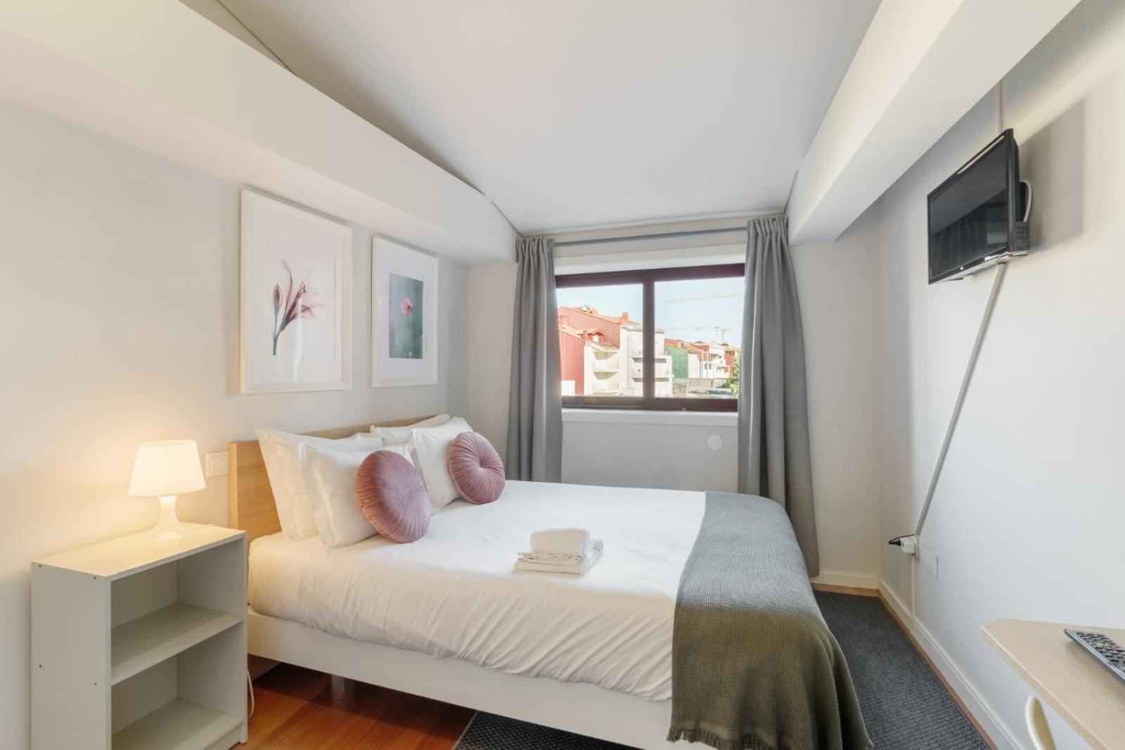 Bellu Studios & Suites Braga Extérieur photo